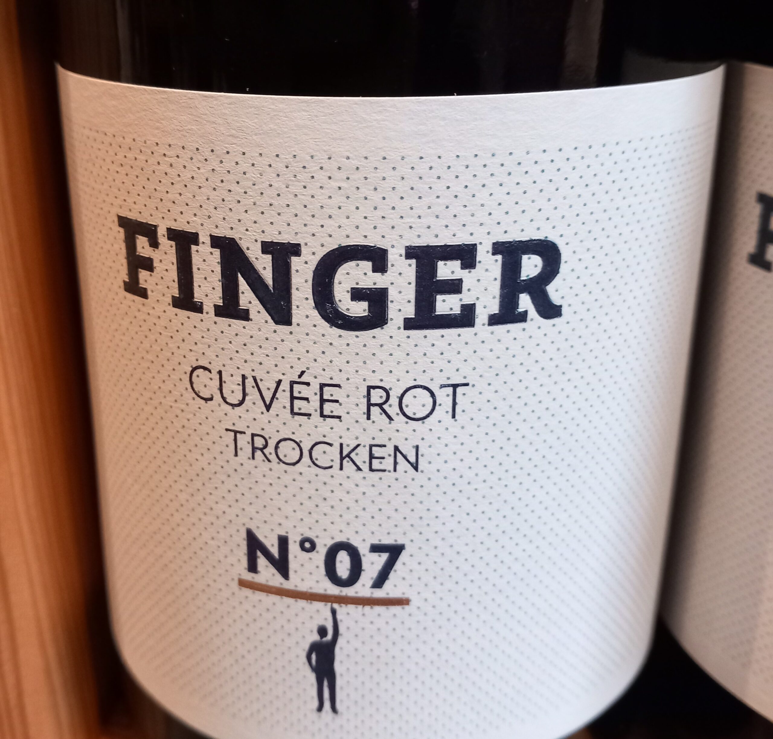 Finger Cuvée Rot Nr. 7, trocken, Weingut Finger, Rheinhessen – Bild 2
